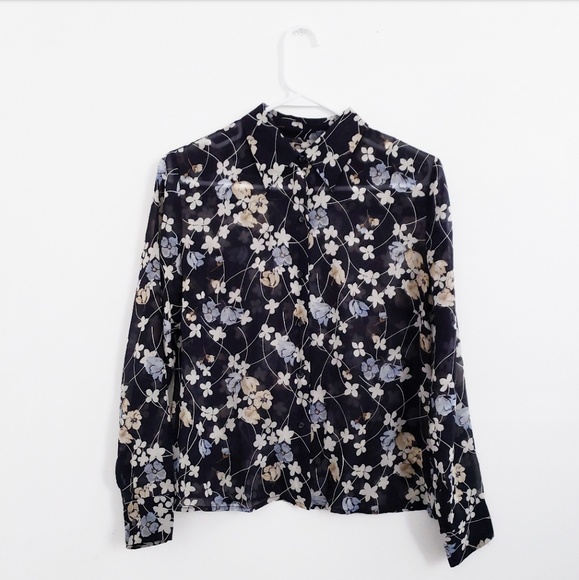 LOFT Tops - NWOT ANN TAYLOR LOFT FLORAL BLOUSE SIZE 6P